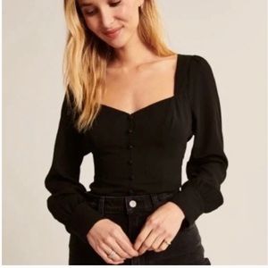 Never worn Abercrombie long sleeve button down with v neck top in XL